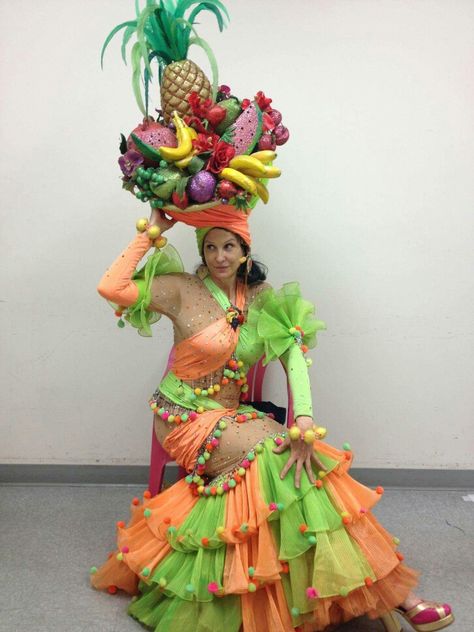 Carmen Miranda Chiquita Banana Costume, Hawaii Costume, Carmen Miranda Costume, Miss Universe Costumes, Havana Nights Party Theme, Havana Nights Theme, Havana Party, Havana Nights Party, Carnival Fashion