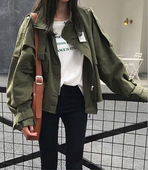 Everyday Fashion Outfits, Quick Outfits, Workwear Jacket, Jacket Outfit, Easy Trendy Outfits, Pinterest Fashion, Tomboy Fashion, Casual Style Outfits, Teen Fashion Outfits