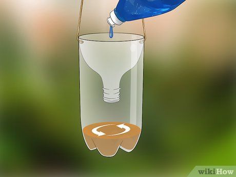 Bee Trap Diy, Homemade Bee Trap, Sugar Water For Bees, Wood Bee Trap, Bee Killer, Hornet Trap, How To Make Traps, Homemade Bug Repellent, Bee Catcher