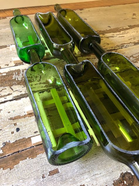 4 Side Cut Wine Bottles With Pallet Wood Bases multiple Color Options - Etsy Canada Cut Wine Bottles, Recycled Wine Bottles, Wood Carving Tools Knives, Wine Bottle Candles, Recycled Glass Bottles, Glass Bottle Diy, Dremel Wood Carving, Glass Bottle Crafts, Wood Carving Tools