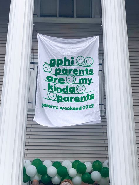 Sorority Parents Weekend Themes, Family Day Banner Sorority, Moms Weekend Sorority Banner, Family Weekend Sorority Banner, Moms Day Sorority Activities, Sorority Parents Weekend Banner, Sorority Homecoming Banners, Family Weekend Banner, Sorority Family Weekend