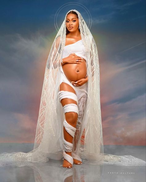 Nicki Minaj Maternity Shoot, Genie Maternity Shoot, 2000s Maternity Shoot, Egyptian Maternity Photoshoot, Wet Maternity Shoot, African Maternity Shoot Ideas, African Maternity Shoot, Goddess Maternity Shoot, African Maternity