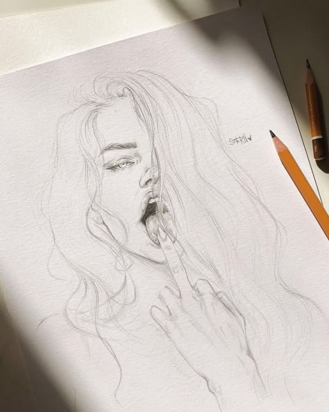 Body Image Art, Black And White Art Drawing, Art Sketches Pencil, Art And Craft Videos, Makijaż Smokey Eye, Illustration Art Drawing, Expressive Art, Portrait Sketches, Scary Art