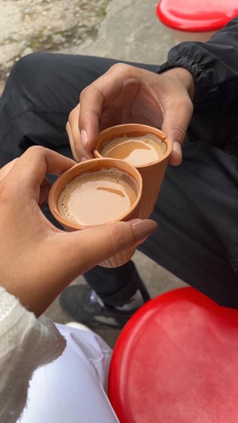 Chai With Girl, Street Food Date, Food Date, Creative Snaps For Snapchat, Good Night Love Messages, Witty Instagram Captions, Chai Recipe, Cute Couple Dancing, Foodie Instagram