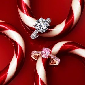 Christmas Marketing Campaign, Graff Jewelry, Christmas Marketing, Fashion Still Life, Creative Jewelry Photography, Christmas Campaign, Holiday Photoshoot, Jewelry Photography Styling, Christmas Diamonds