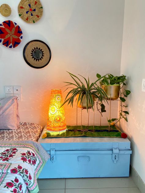 Room Decor Ideas Indian Style, Charpai Decor, Traditional Home Decor Indian, Sunshine Window, Ambani House, Diy Trunk, Trunk Makeover, Metal Trunks, Colorful Room Decor