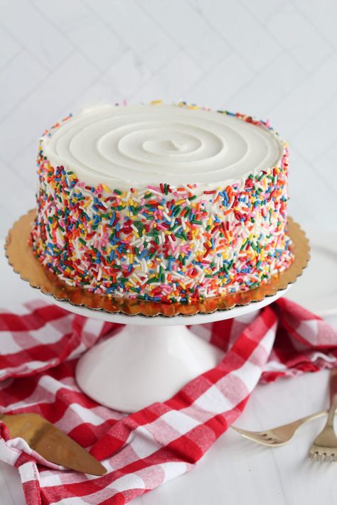 The Best Vanilla Funfetti Cake - Baking with Blondie Funfetti Sprinkle Cake, Baking With Blondie Cakes, Vanilla Confetti Cake Recipe, Frosting For Funfetti Cake, Funfetti Cake Decoration, White Sprinkle Cake, White Cake With Sprinkles, Sprinkle Cake Ideas, Vanilla Sprinkle Cake