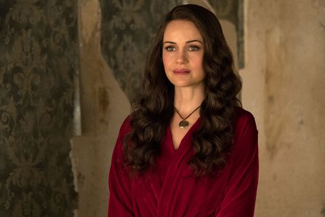 Elizabeth Reaser, The Haunting Of Hill House, Haunting Of Hill House, Oliver Jackson Cohen, Netflix Home, House Star, Shirley Jackson, Foto Top, Carla Gugino