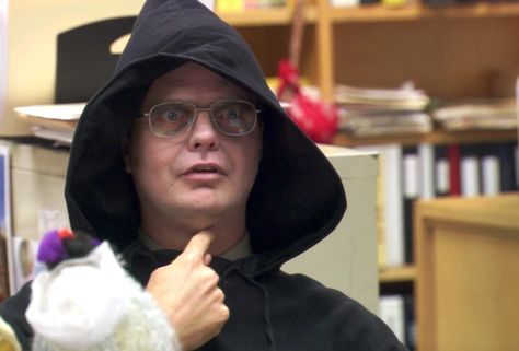 The best Halloween-themed episodes you can watch right now. The Office Halloween Episode, The Office Halloween Episodes, The Office Halloween, Scary Shows, Halloween Episodes, Office Halloween, Shows To Watch, Phone Stuff, Halloween Movies