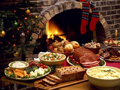 Delicious And Nutritious Healthy Christmas Meals For Seniors Christmas Articles, Irish Christmas, Christmas Tableware, Food Wallpaper, Xmas Food, Christmas Dishes, Christmas Party Food, Wallpaper Free, Slow Food