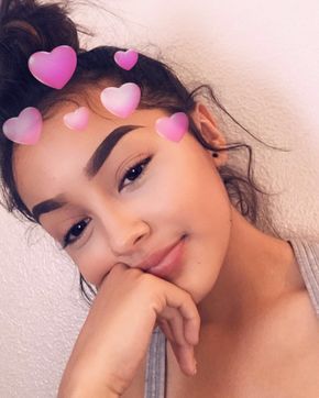 2018 Snapchat, Mexican Jewelry Bracelets, Hailey Orona, Heart Snap, Still Love Her, Selfie Poses Instagram, Latina Fashion, Digital Portrait Art, Beauty Goals