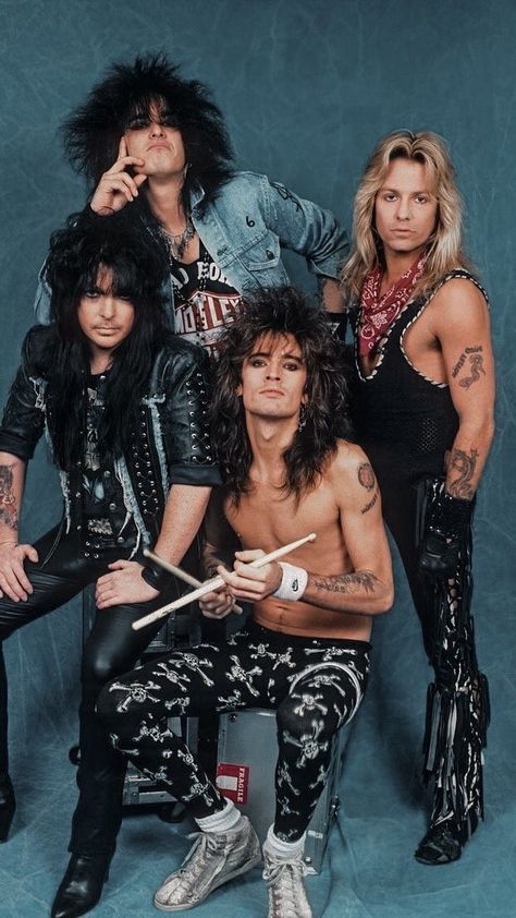 Mötley Motley Crue Fashion, Motley Crue Movie, The Dirt Motley Crue, Motley Crue Albums, Tommy Lee Motley Crue, Mars Pictures, 80s Rock Bands, Hair Metal Bands, 80s Hair Bands