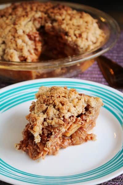 Apple Pecan Pie, Dutch Apple Pie Recipe, Apple Treats, Caramel Pie, Apple Crumble Pie, Apple Caramel, Sugar Cookie Crust, Dutch Apple Pie, Dessert Parfait