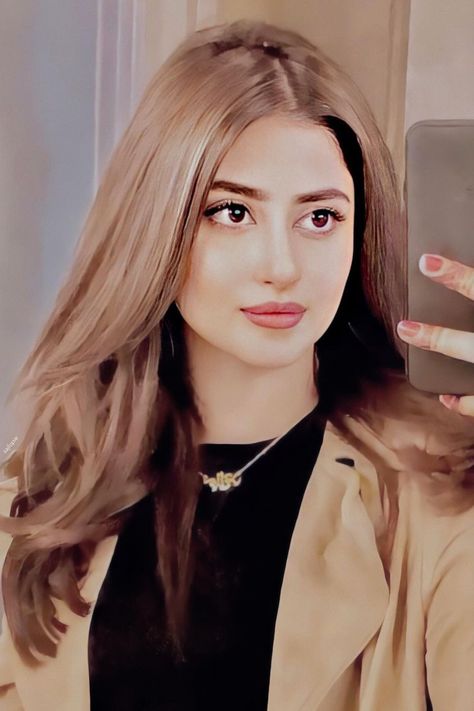 New Dp, Sajal Aly, Sajal Ali, Girly Pictures, Girls Dp, Beauty Queens, Aesthetic Girl, Selfies, Mirror Selfie