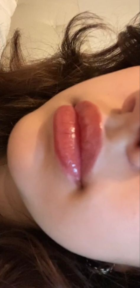 Natural Plump Lips Aesthetic, Round Lips Aesthetic, Soft Lips Aesthetic, Lips Aesthetic Pink, Big Lips Girl, Big Lips Aesthetic, Round Lips, Pink Lip Aesthetic, Lip Aesthetic