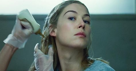 Amazing Amy, Female Hysteria, Instagram Hashtag, David Fincher, Rosamund Pike, Girl Movies, Gone Girl, Fictional Crushes, Blogger Girl