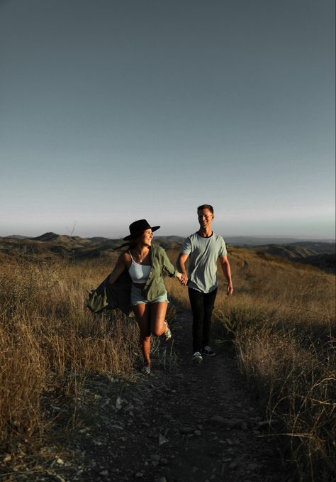 #couplephotos #hillside #couplephotography #coupleposes #bohocouple #indiecouple #coupleoutfitideas #sunset #goldenhour #bluehour #engagementphotos #couplephotoshoot #photoshootideas #browntones #warmtones Indie Couple, Couple Outfit Ideas, Poses For Couples, Hill Station, Couple Poses, Couples Photoshoot, Couple Posing, Couple Pictures, Golden Hour