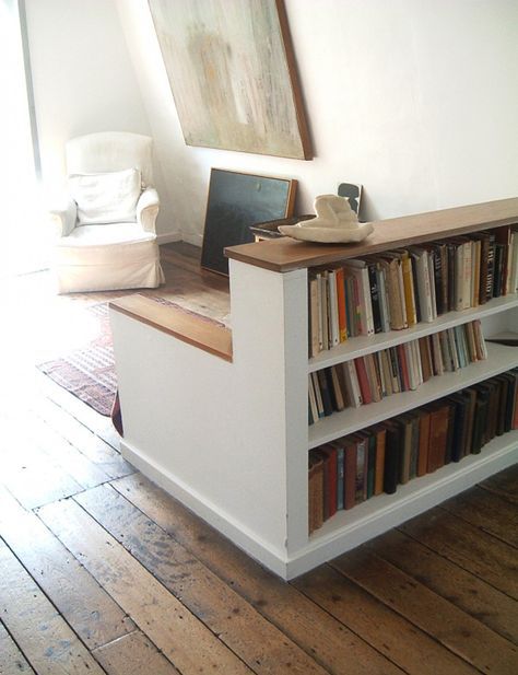 short bookshelf as room divider with a built-in trunk-style storage bench. Short Bookshelf, Bookshelf Bench, Bookshelf Room, Fabric Room Dividers, Divider Ideas, Bamboo Room Divider, Living Room Divider, Wooden Room Dividers, Wooden Room