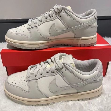 Nike dunk low retro white/grey fog Nike Dunk Lows, Dunk Lows, Adjustable Shoes, Nike Snkrs, Nike Dunk High, Swag Shoes, Nike Fashion, Nike Dunk Low, Athletic Fashion