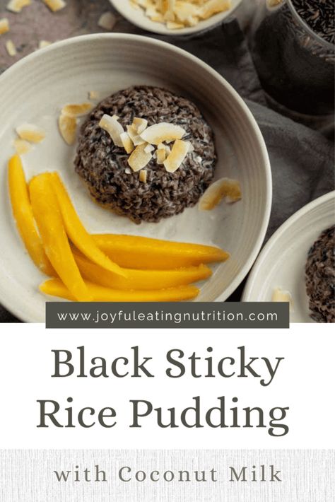 Rice Pudding With Coconut Milk, Sticky Rice Pudding, Rice With Coconut Milk, Black Sticky Rice, Black Rice Pudding, Caramelized Fruit, Indonesian Desserts, Make Dessert, Mango Sticky Rice