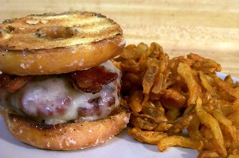 Can You Make It Through This Post Without Physically Drooling? Luther Burger, Alabama Restaurants, Gadsden Alabama, National Cheeseburger Day, Bacon Cheeseburger, Food Combining, Krispy Kreme, Weird Food, 500 Calories