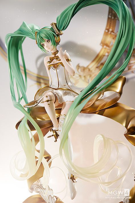 Rella's elegant beauty has been turned into a figure by Good Smile Company as "Hatsune Miku Symphony 2022 Ver." This symphonic Miku is now up for pre-order with a July 2024 release. #hatsunemiku #vocaloid #animefigure #rella #初音ミク Miku Characters, Miku Symphony, Visual Illustration, Good Smile, Anime Figures, Hatsune Miku, Vocaloid, Illustrator, Statue