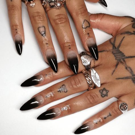 Cute Nails Y2k, Nail French, Types Of Nail Polish, Nails Y2k, Black Coffin Nails, Black Tips, Hello Nails, Nails Stiletto, Nails Cute