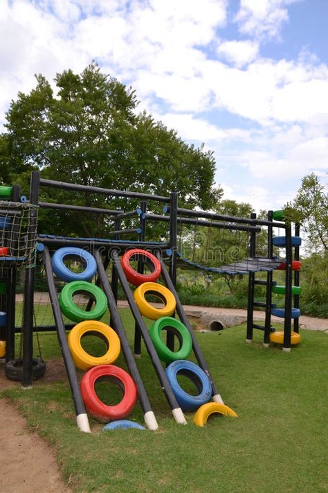 Tire Playground, Diy Kids Playground, Kids Backyard Playground, Play Area Backyard, Backyard Kids Play Area, Diy Playground, Kids Outdoor Play, Outdoor Play Area, Tyres Recycle