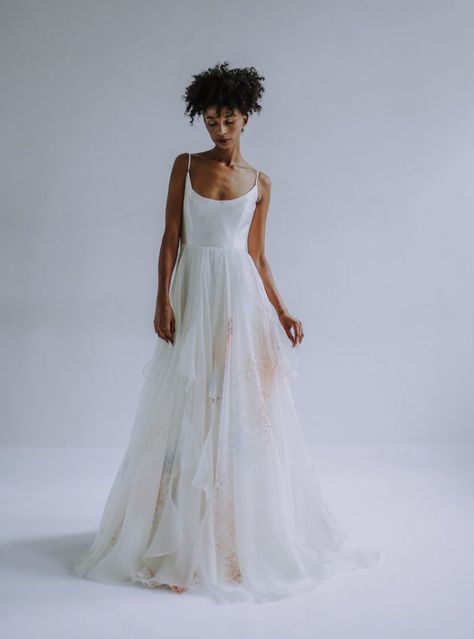 Fair Wedding, Leanne Marshall, Organza Wedding Dress, 2020 Vision, Amazing Dresses, Wedding Apparel, Organza Wedding, Organza Skirt, Wedding Aesthetic