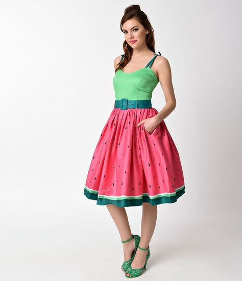 Retro watermelon dress. Too cute! Watermelon Skirt, Watermelon Dress, Retro Style Dress, Easy Costumes, White Sleeveless Dress, Tent Dress, Retro Dress, Featuring Dress, Swing Dress