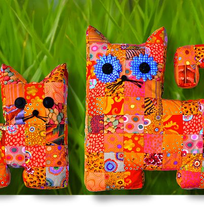 Mama and Baby Flatty Cats Pattern $9 Cat Pillow Pattern, Patchwork Cat, Mama And Baby, Scrap Busters, Pillow Tutorial, Plushie Patterns, Stuffed Animal Cat, Cat Quilt, Mama Cat