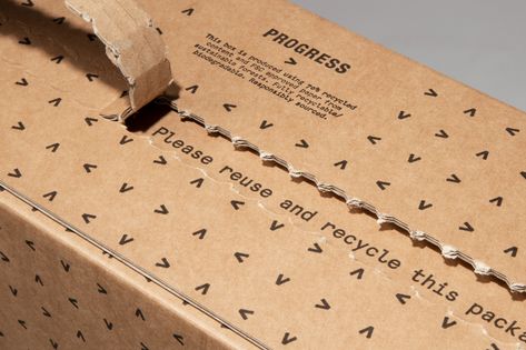 Sustainable Box Packaging Design, Dtc Packaging, Sustainable Merchandise, Internship Poster, Eco Packaging Design, Secondary Packaging, Green Packaging, Green Branding, Kraft Paper Packaging