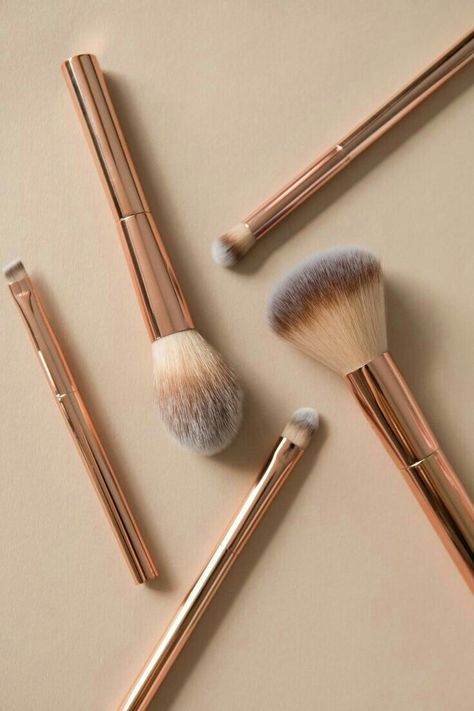 Highlight Brush, Y2k Makeup, Boutique Trends, Highlighter Brush, Make Up Brushes, Blending Brush, Brow Brush, Eyeshadow Brush, Clear Window