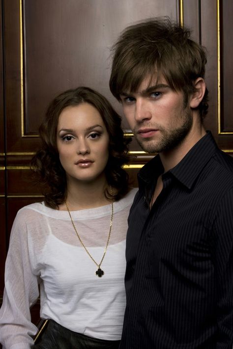 Leighton Meester & Chace Crawford Blair And Nate, Nate Gossip Girl, Chase Crawford, Gossip Girl Cast, Nate Archibald, Chace Crawford, Horse Books, Celebrity Stars, Gossip Girl Fashion