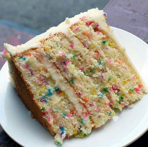 Cake Aesthetic, Confetti Cake, Funfetti Cake, Just Cakes, Oh Yes, Fun Cooking, Pretty Cakes, Sweets Desserts, Food Obsession