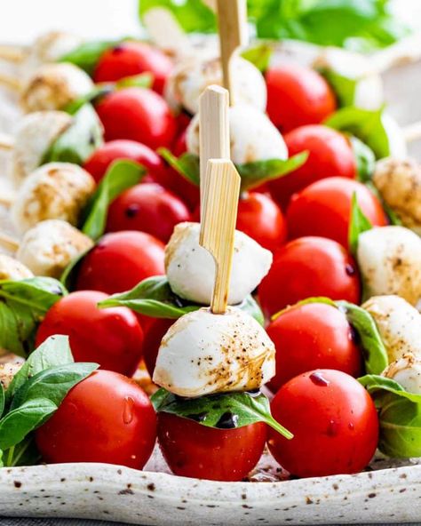 Salad Kabobs, Caprese Salad Bites, Wedding Snack, Caprese Bites, Tomato Mozzarella Basil, New Year's Eve Appetizers, Caprese Skewers, Jo Cooks, Spinach Ricotta