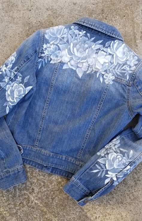 Diy Denim Jacket, Painted Clothes Diy, Old Navy Jean Jacket, Moda Denim, Pattern Jacket, Denim Art, Painted Denim Jacket, Painted Jacket, Flowers Painted