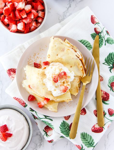 Cream Crepes, Low Calorie Pumpkin, Crepe Ingredients, Strawberry Fluff, Crepes Filling, Low Calorie Breakfast, Homemade Strawberry Jam, Spice Muffins, Pumpkin Spice Muffins