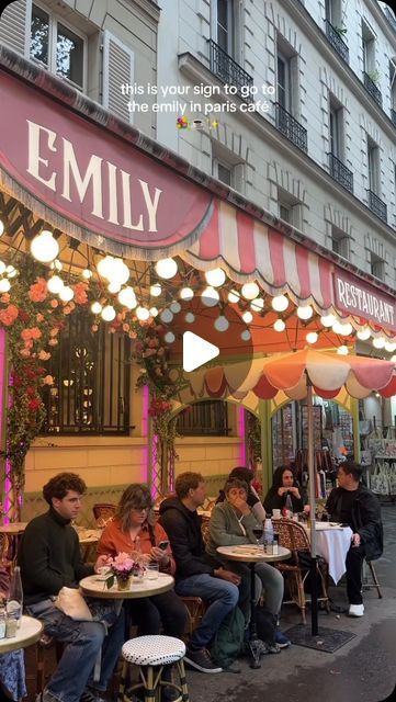 Emmy on Instagram: "Emily in Paris café 😍✨ #emilyinparis #paris #cafe #france #viral #trending #food #lilycollins" Emily In Paris Food, Trending Food, Paris Food, Paris Cafe, Emily In Paris, Lily Collins, Cafe, Restaurant, Paris