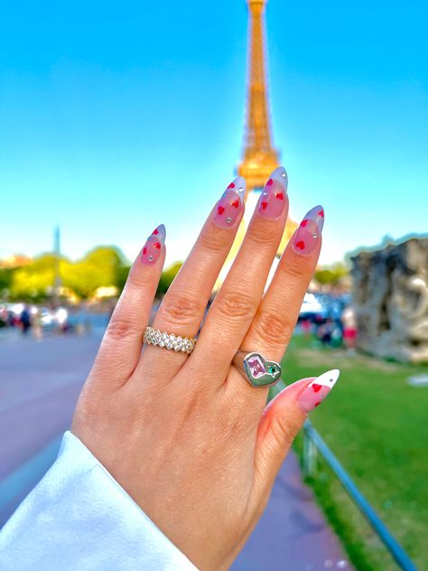 Paris Style Nails, Paris Acrylic Nails, Trip Nails Ideas, Nails For Paris Trip, Europe Trip Nails, Europe Nails Travel, Nails For Paris, Paris Nails Designs, Nails For Europe Trip