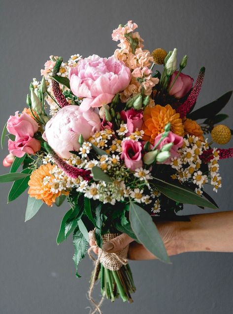 Fall flower wedding bouquets