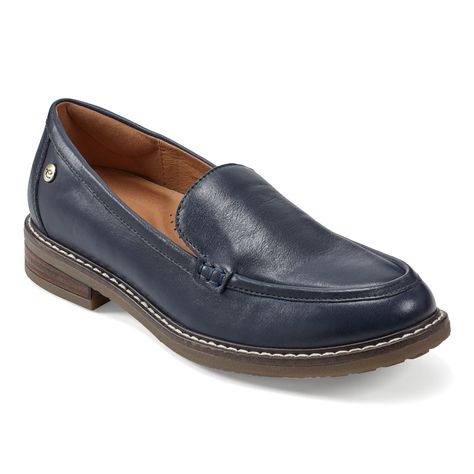 The Jaylin casual loafers are going to be your go-to shoe. It features superior arch support, eFlex technology, and is orthotic friendly. Plus, it offers a flexible outsole. Navy Blue Shoes, Oxford Pumps, Easy Spirit Shoes, Love Fall, Easy Spirit, Block Heel Shoes, Shoe Insoles, Casual Loafers, Navy Leather