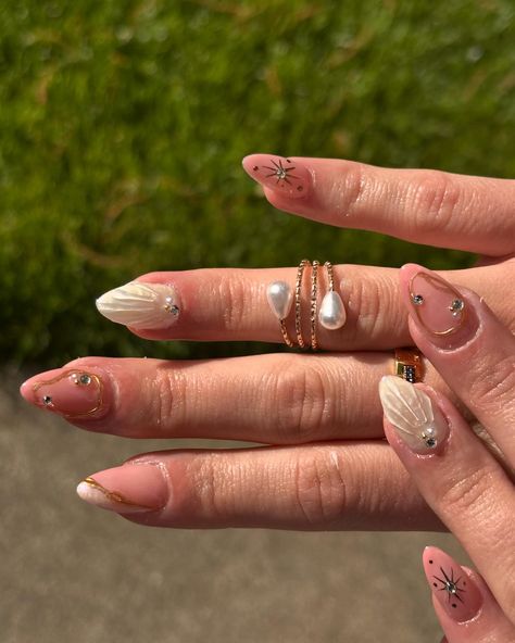 Mermaid nail dump🧜‍♀️✨🌊🪸🐚 - - - - - - #gelx #gelxnails #nailinspo #nailart #naildesigns #mermaid #mermaidnails #chromenails #nailinspiration #dearborn #detroit Pirate Inspired Nails, Pirate Themed Nails, Pirate Nails Ideas, Pirate Nail Art, Pirate Nails, Nailinspo Nailart, Mermaid Nail, Mermaid Nails, Pirate Theme