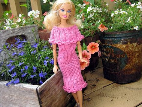 Pink Dress Pattern, Free Barbie, Barbie Knitting Patterns, Crochet Baby Girl Dress, Crochet Barbie Clothes, Knitted Clothes, Dress Patterns Free, Barbie Clothes Patterns, Pink Cocktail Dress