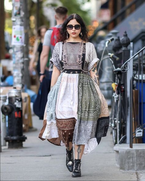 Bandana Dress, Folk Fashion, Nyc Fashion, Upcycle Clothes, Kimonos, Look Fashion, Diy Fashion, Beautiful Outfits, Spring Fashion