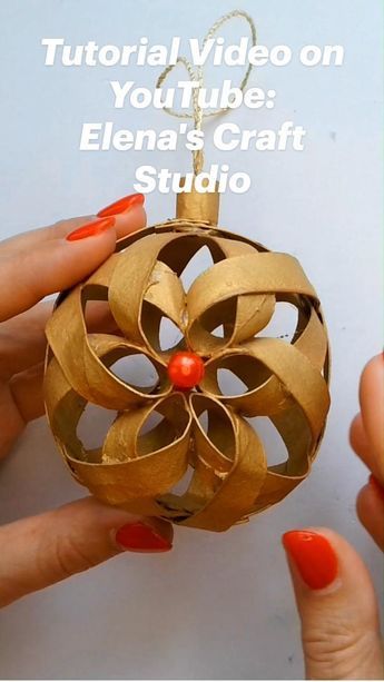 How to make beautiful Christmas Baubles. Tutorial Video on YouTube: Elena's Craft Studio Diy Christmas Baubles, Paper Roll Crafts Diy, Christmas Toilet Paper, Christmas Decorations Diy Crafts, Toilet Paper Crafts, Paper Christmas Ornaments, Toilet Paper Rolls, Studio Diy, Toilet Paper Roll Crafts