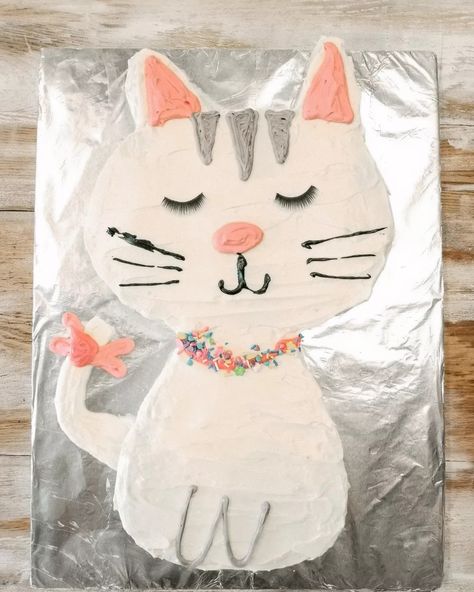 Kitty Cat Birthday Cake Ideas, Kitty Cat Birthday Party Cake, Easy Cat Cakes For Kids, Cat Cake Diy, Easy Cat Cake Birthday, Cat Theme Cake Kid Birthdays, Pink Cat Cake, Kitty Cakes For Kids, Cat Sheet Cake