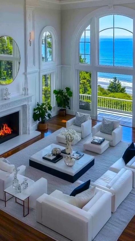 Luxe Decor, Luxury Beach House, Dream Life House, Living Room Design Inspiration, Unique House Design, Window Light, Living Room Design Decor, Beautiful Interior Design, Luxury Homes Dream Houses