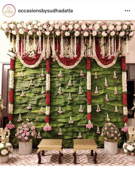 Mandapam Decoration, Pellikuthuru Decor, Traditional Backdrop, Leaf Decor Wedding, Small Wedding Decor, Decoration Stage, Simple Stage Decorations, Home Flower Decor, Flower Carpet