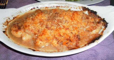 Baked Stuffed Scallops Recipe, Baked Stuffed Scallops, Scallop Casserole, Stuffed Scallops, Baked Stuffed Shrimp, Budget Desserts, Bay Scallops, Haddock Recipes, Fresh Scallops